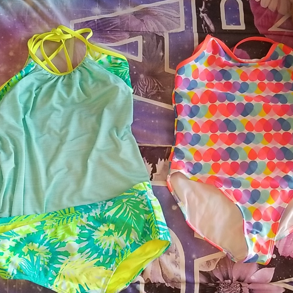 Girls Bathing suits 👙🌞🌊⛱